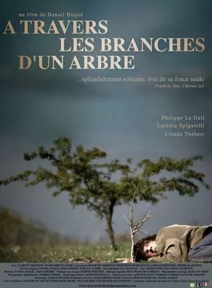 Affiche du film A travers les branches d'un arbre