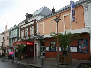 Cinéma Les Plessis - Montceau Les Mines