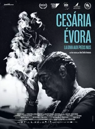 Affiche du film Cesária Évora, la diva aux pieds nus