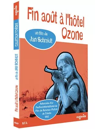 Affiche du film Fin août a l'hôtel Ozone