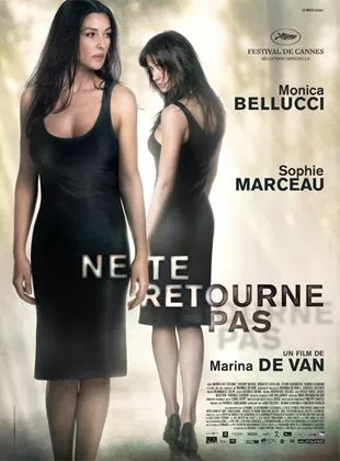 Affiche du film Ne te retourne pas