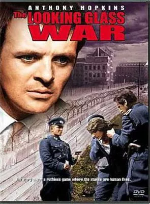 Affiche du film Le miroir aux espions